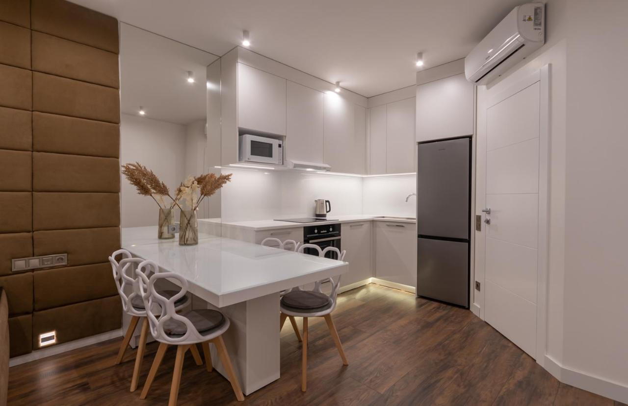 Victory-30 Luxury Apartment Center Kiev Esterno foto