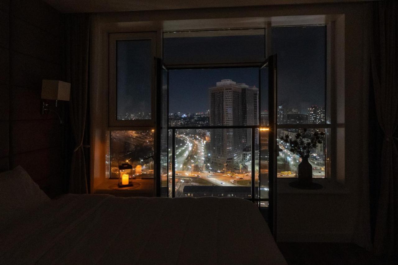 Victory-30 Luxury Apartment Center Kiev Esterno foto