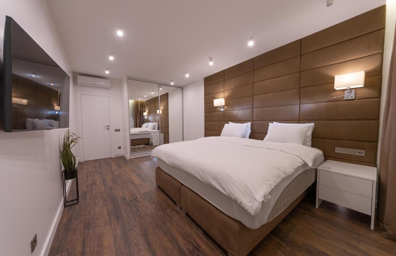 Victory-30 Luxury Apartment Center Kiev Esterno foto