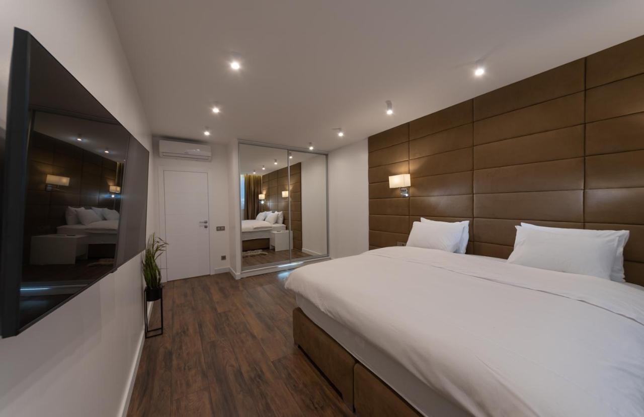 Victory-30 Luxury Apartment Center Kiev Esterno foto